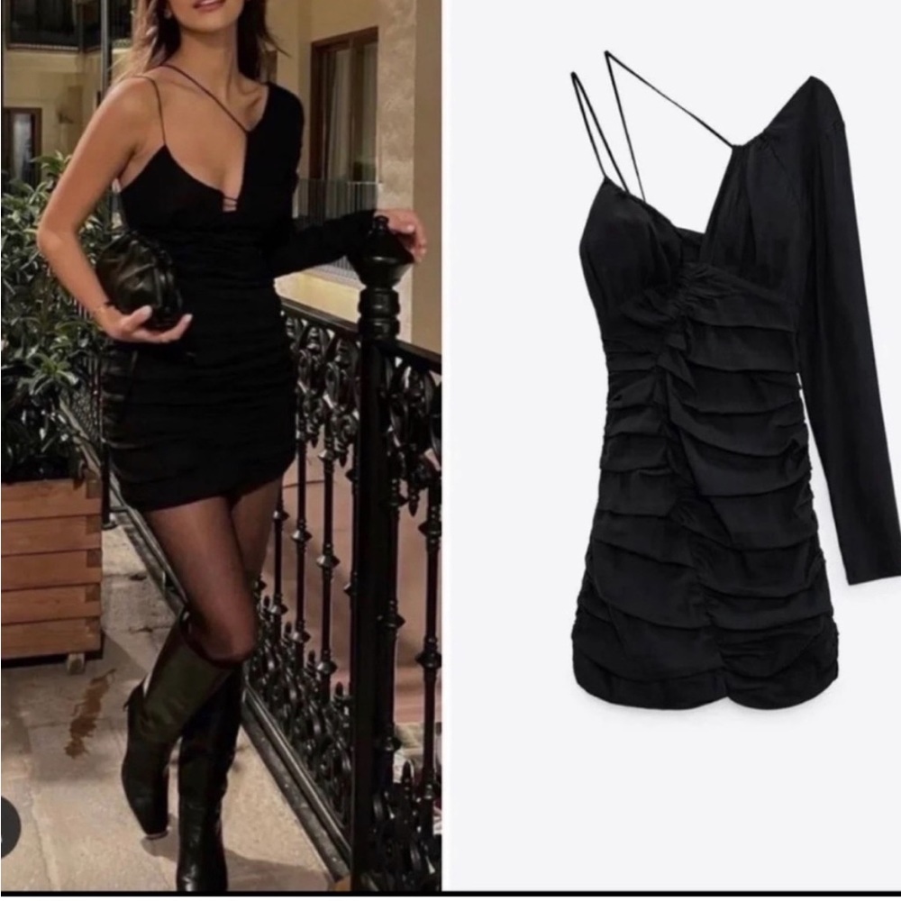 Zara Blogger Black Asymmetric Neckline Draped
Mini Dress-NEW w/Tags XS